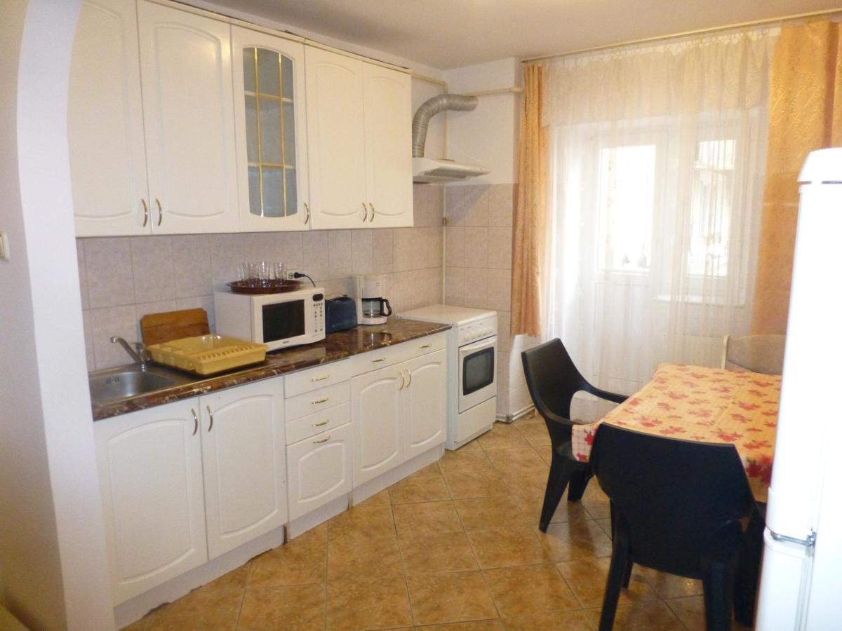 Apartament Zippi Republicii Rhbm بايا ماري الغرفة الصورة